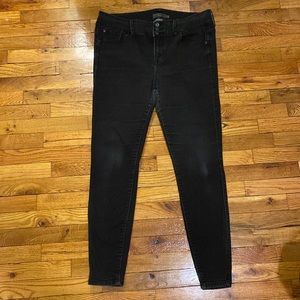 Black Torrid jeans. Size 16T.